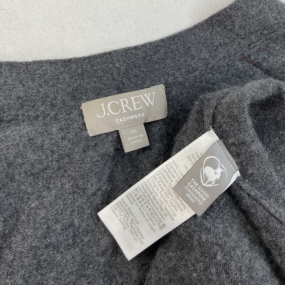 J.Crew Cashmere Cardigan Sweater Charcoal Gray V-Neck Button Front Womens XS - Picture 2 of 6